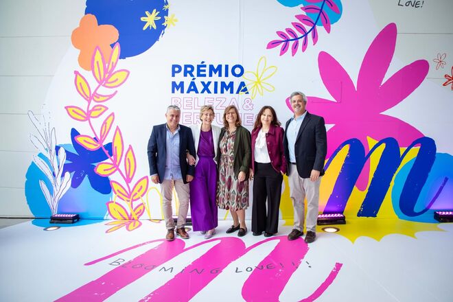 A equipa de Marketing da Medialivre com a administradora Isabel Rodrigues.