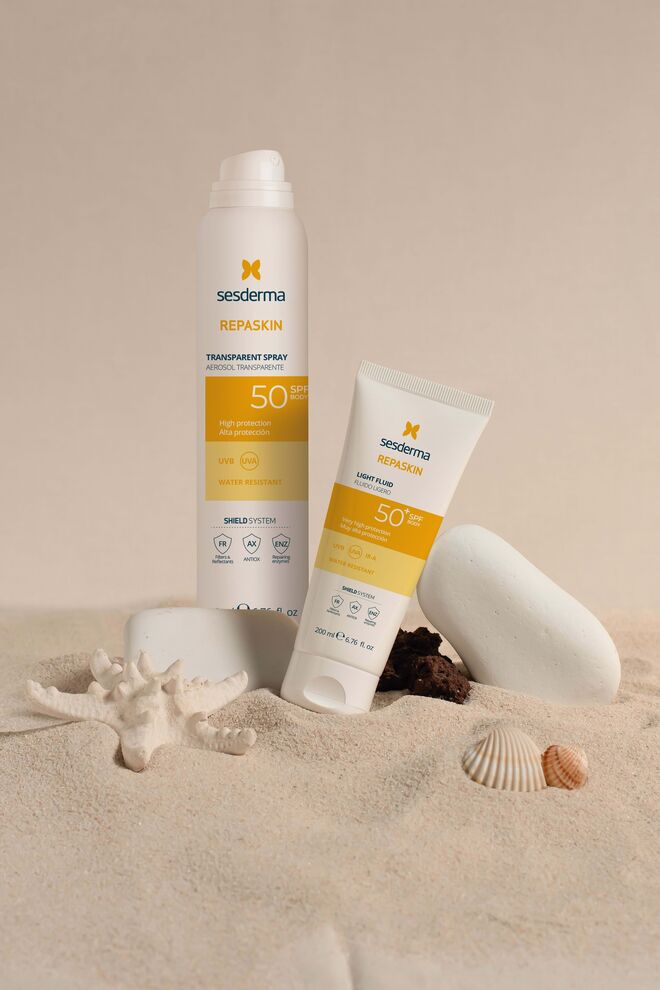 Aerossol transparente SPF50+, €29,95, e Fluido Ligeiro SPF50+, €29,95, Sesderma.