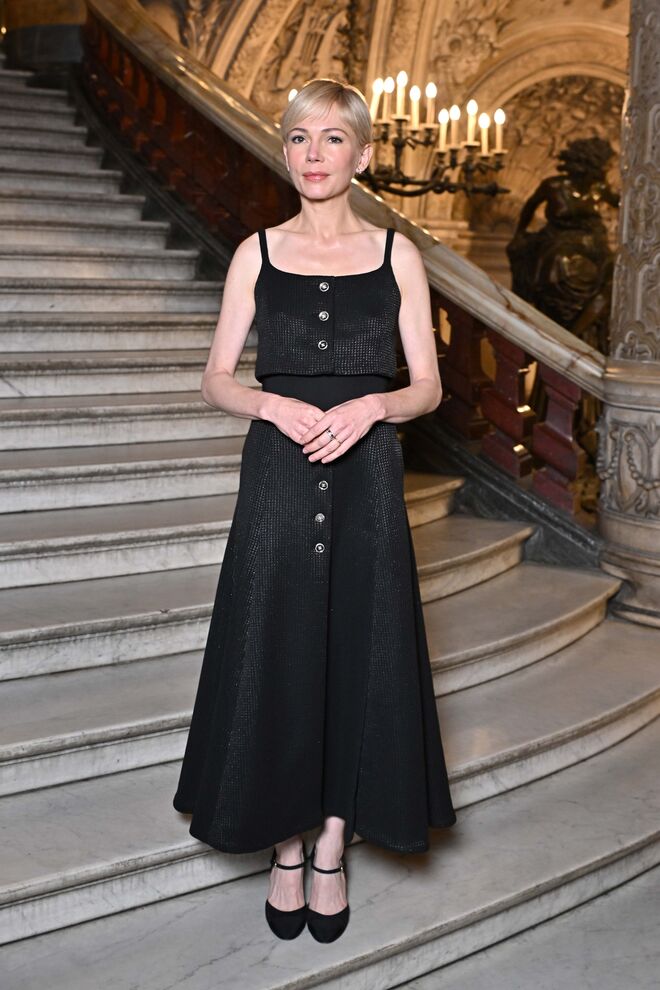 Michelle Williams no desfile da Chanel.