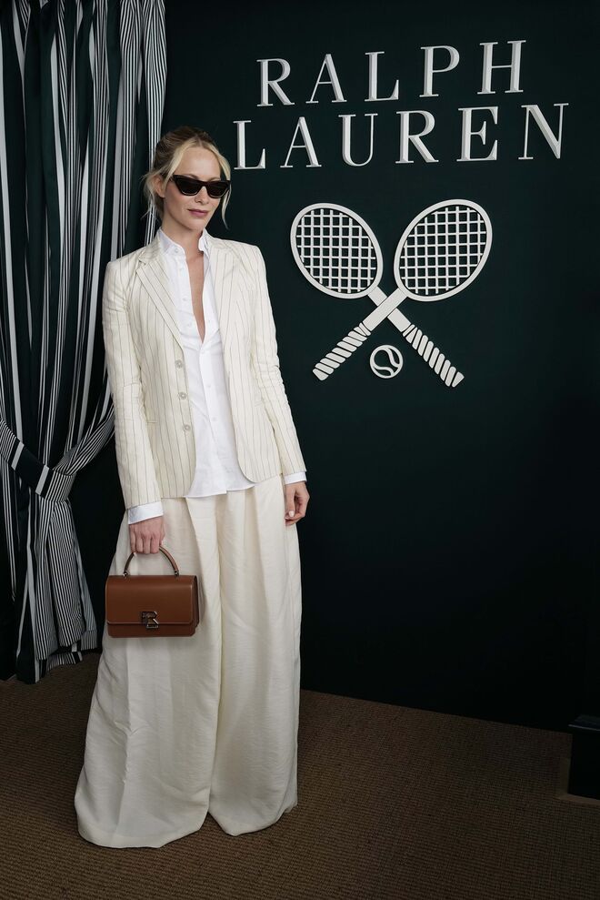 Poppy Delevingne em Ralph Lauren.