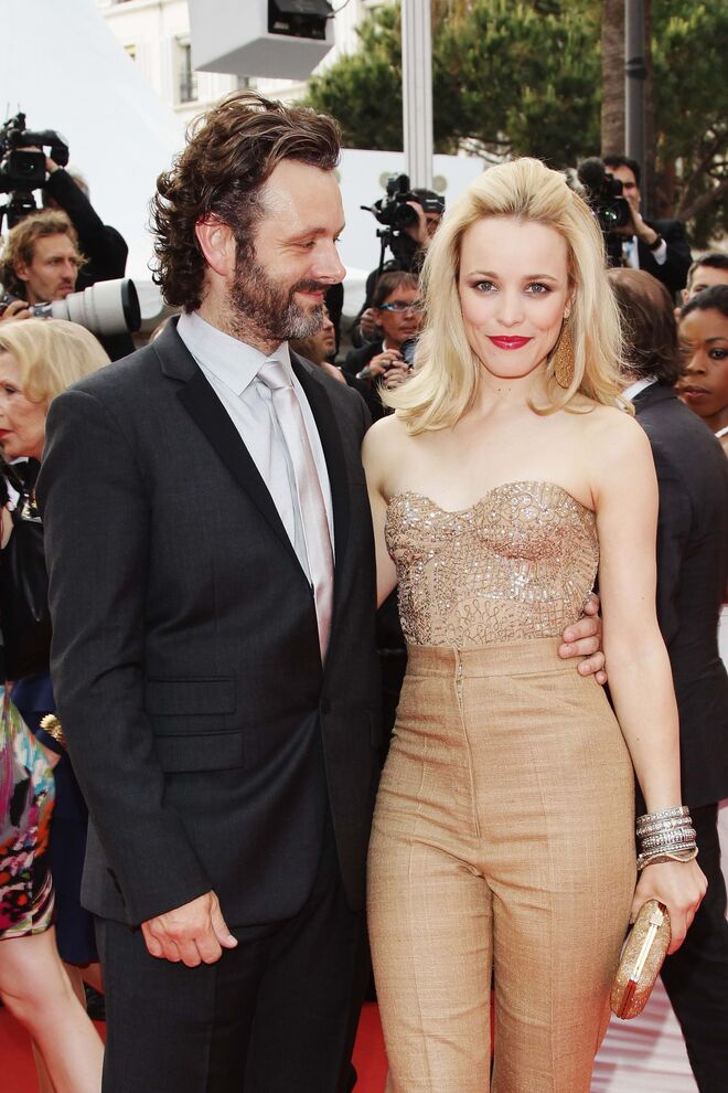 Rachel McAdams and Michael Sheen. Os dois conheceram-se no set de "Meia-noite em Paris" e anunciaram a sua relação no Festival de Cinema de Cannes, em 2011. Separaram-se dois anos depois.