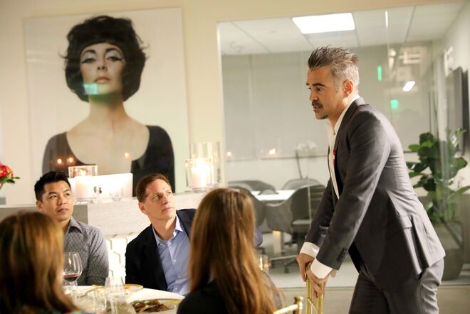 Elizabeth Taylor e Colin Farrell. Teve a resiliência suficiente para chegar até ao fim? Deixámos o melhor para o fim. Sim, Elizabeth Taylor tinha mais 40 anos do que Colin Farrell. No entanto, parece que isso não foi impedimento. Taylor já não está cá para confirmar ou desmentir, mas, o que é certo é que, depois da morte da atriz, aos 79 anos, Colin disse que queria honrar a relação dos dois, anunciando-a ao mundo, e dizendo tratar-se da "última relação romântica" que teve. No programa de televisão de Ellen DeGeneres, o ator explicou que "romântica" significa mesmo aquilo que parece: uma relação platónica.