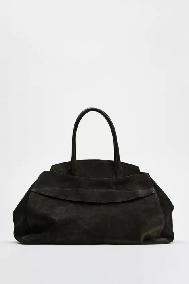 Zara, Mala Maxi Shoulder Bag, €249.