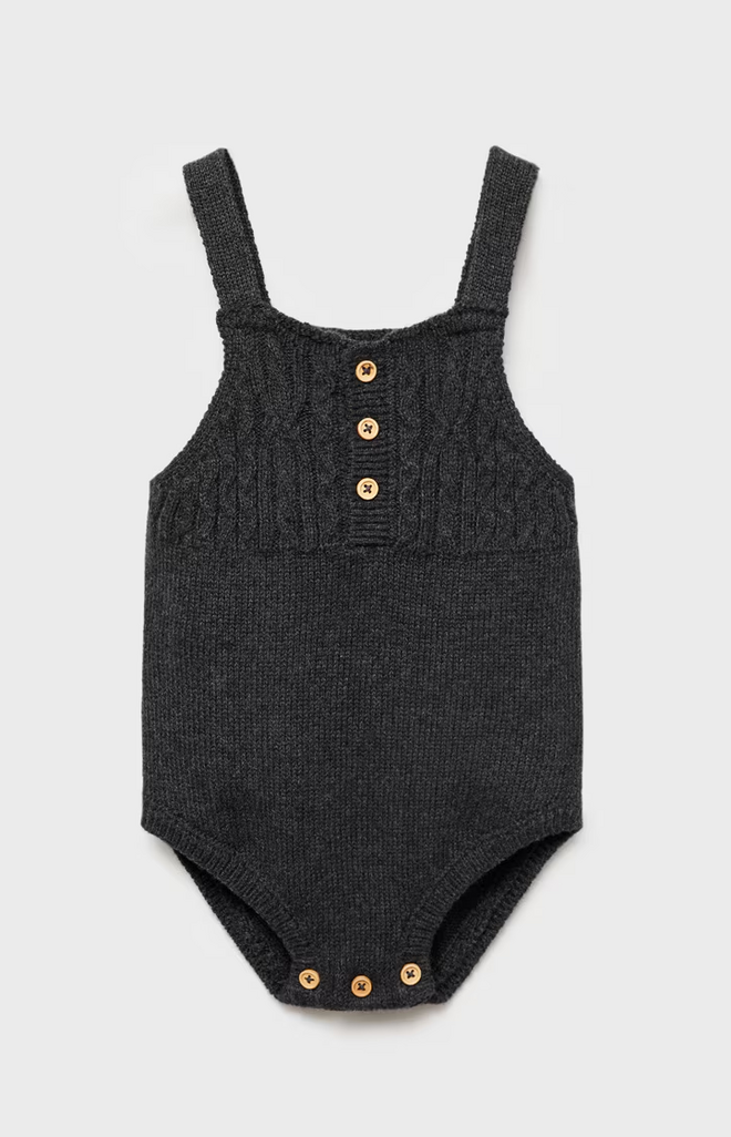 Babygrow de malha em algodão, €17,99, Mango.