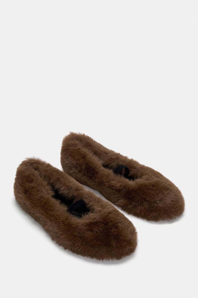 Sabrinas, €29,99, Pull & Bear.