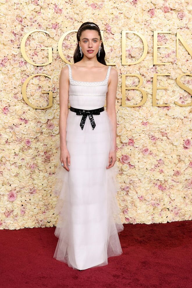 Margaret Qualley em Chanel.