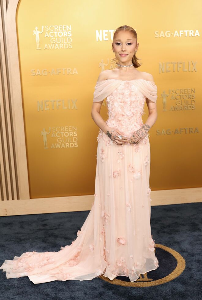 Ariana Grande em Loewe.