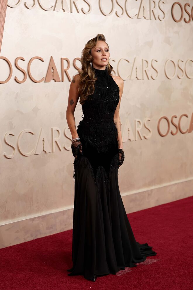 Miley Cyrus em Alexander McQueen