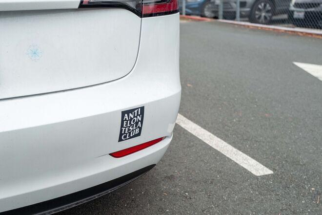 Tesla Autocolante