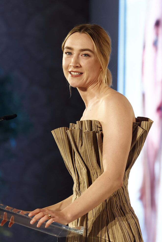 Outra grande promessa da sua geração. Esta atriz irlandesa já foi nomeada quatro vezes para os Óscares, antes dos 30 anos, destacando-se em filmes como "Lady Bird", "Brooklyn" e "Little Women".