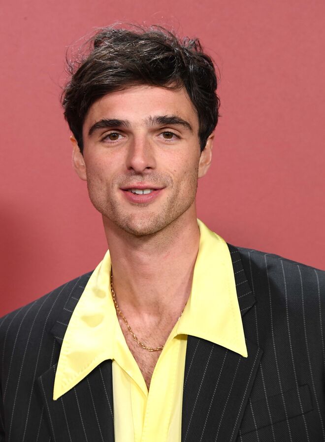 Jovem e bem parecido, Elordi tornou-se um ídolo da juventude com "Euphoria", mas tem vindo a provar que é muito mais do que um ator de séries adolescentes. Com performances impressionantes em "Saltburn" e "Priscilla", mostrou uma versatilidade que o coloca entre os atores mais promissores da sua geração.