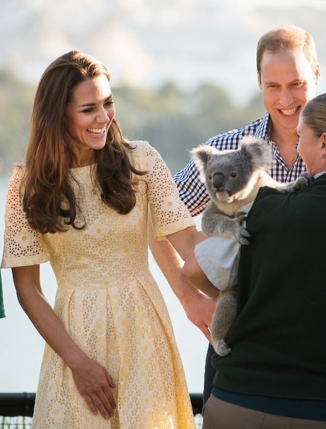Nesta fotografia, o casal visitava o Taronga Zoo, numa visita oficial à Austrália e Nova Zelândia. 
