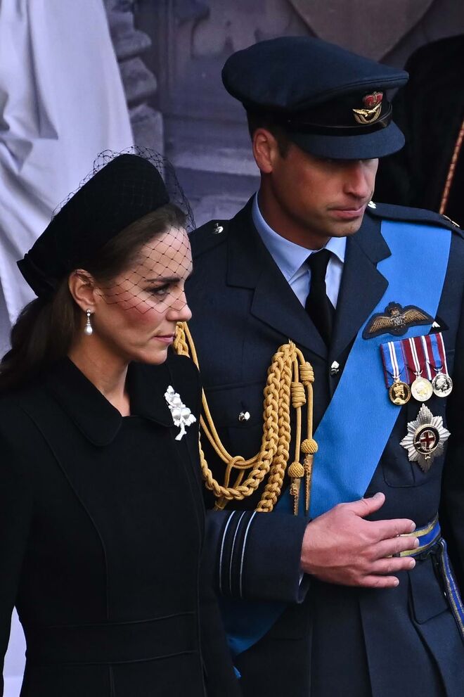 Príncipe William e a princesa Catherine no funeral da rainha Isabel II.