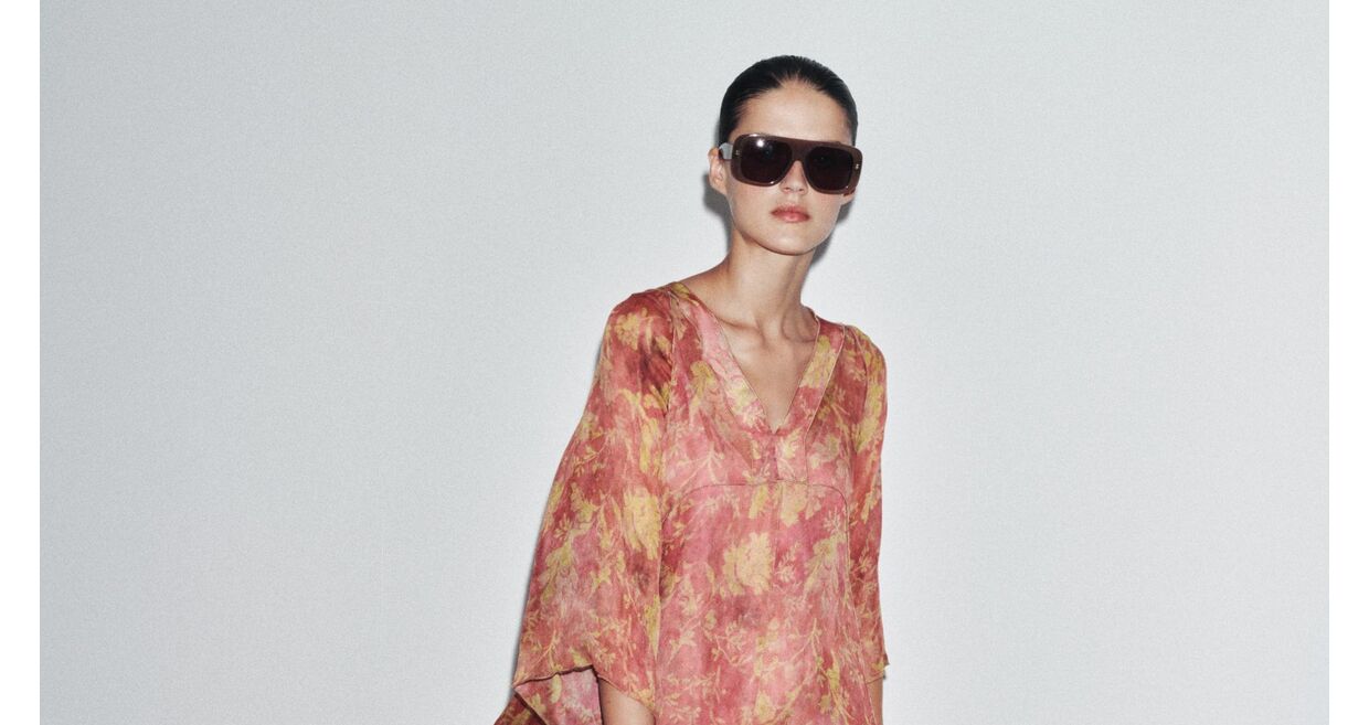 Zara apresenta vestido floral, peça de vestuário icónica, há mais de uma década