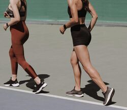Faz mal começar a correr depois dos 40? Falámos com um especialista