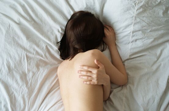 Mulheres cada vez mais jovens sentem dor durante relações sexuais. Porquê?