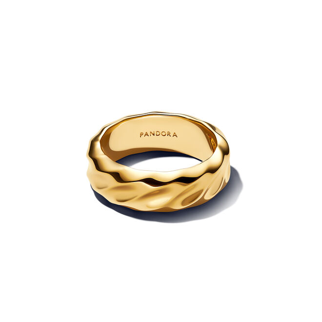 Anel Pandora Rippled Wide Wavy Band em liga com revestimento em Ouro 14K, €99.