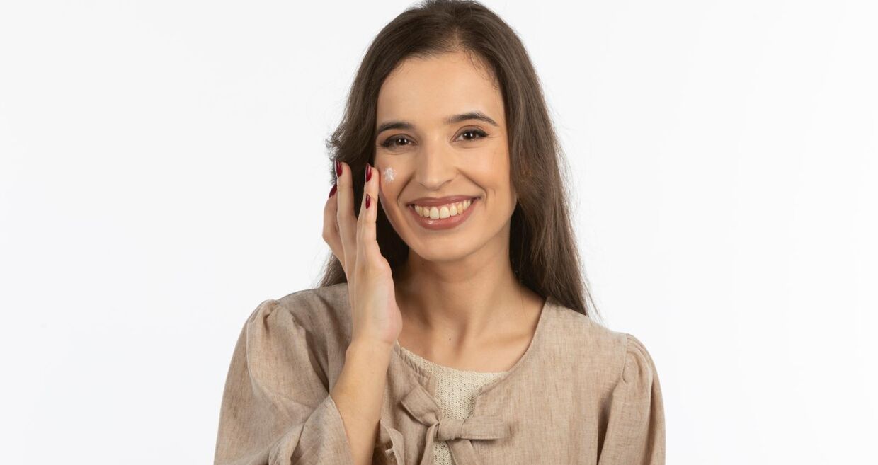 Iolanda Pereira explica como cuidar da pele e desmistifica o uso de cosméticos.