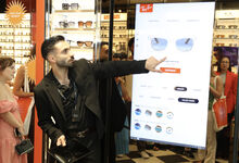 Sunglass Hut apresenta ferramenta para escolher óculos com base em dados biométricos