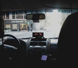Uber lança serviço exclusivo para condutoras e passageiras mulheres