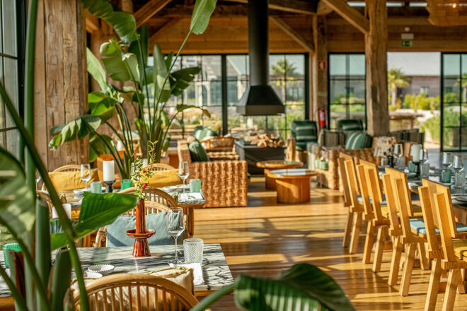 O restaurante e o spa recriam os grandes armazéns da propriedade original