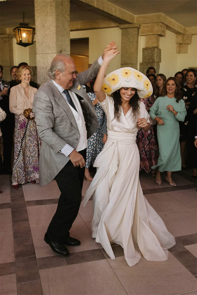 Na pista de dança, com o pai