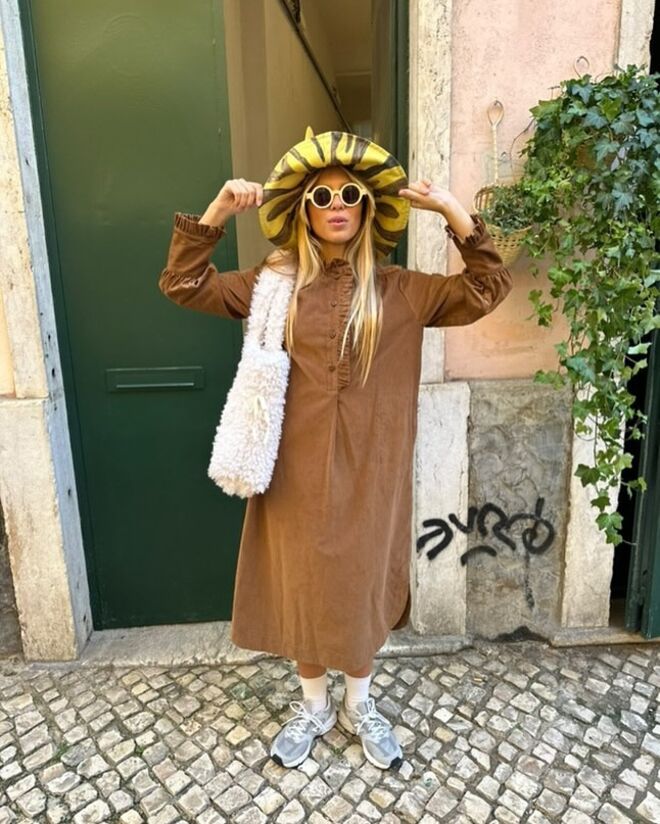 Rita Montezuma com um chapéu da marca 