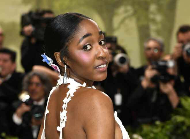 Ayo Edebiri na Met Gala de 2024.