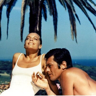 Alain Delon e Romy Schneider numa cena do filme "La Piscine"
