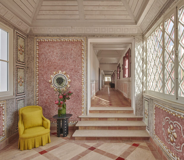 Hotel Vermelho em Melides: Louboutin expande paixão pelo design com luxo e artesanato local