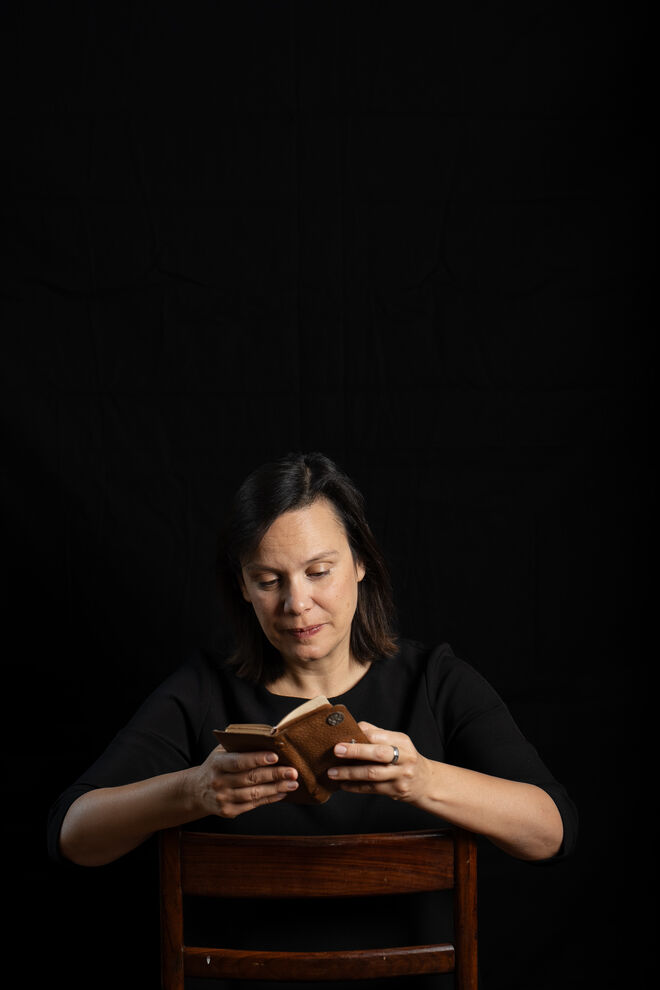 Margarida Ferra explora memórias e museologia no seu livro 'Saber Perder'.