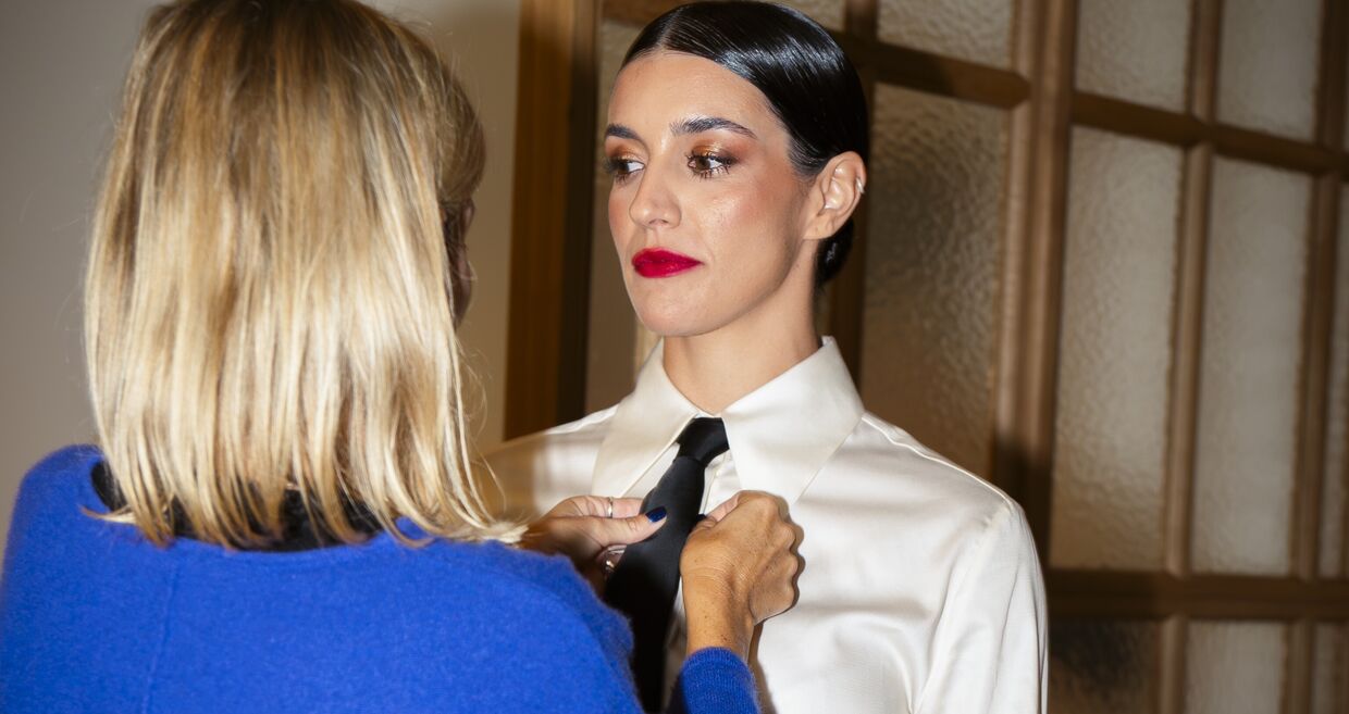 Bárbara Branco prepara-se para evento: look elegante e inspiração em Bella Freud