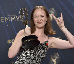 Atriz judia Hannah Einbinder apela à libertação da Palestina nos Emmys