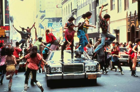 Nascer branco sempre foi uma sorte neste mundo intolerante. A lição de inclusão do Harlem