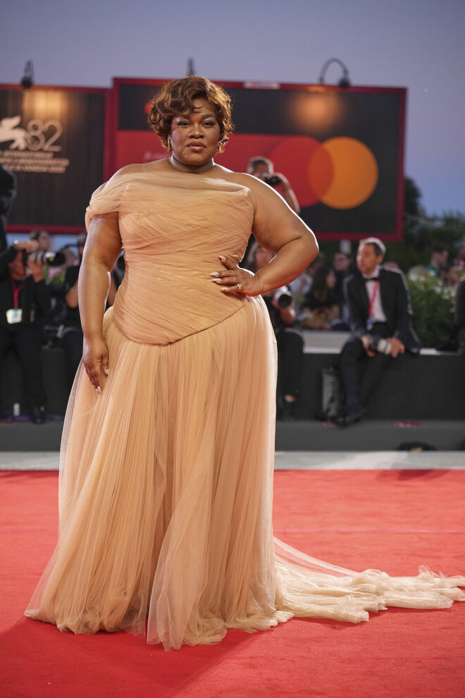 Da'Vine Joy Randolph em Alfredo Martinez e joias Chopard. 