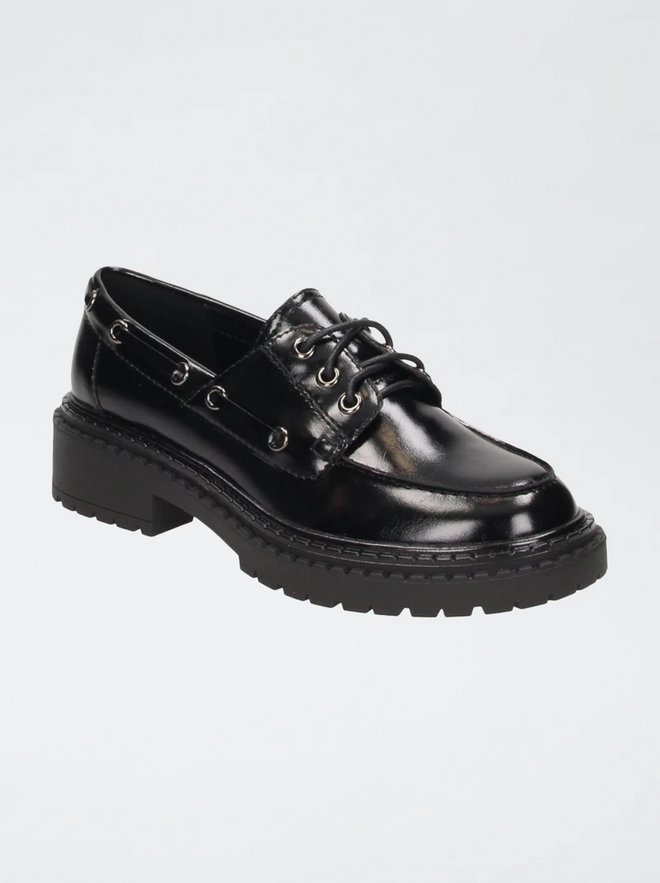 Sapatos, €32, Kiabi (exclusivo online)