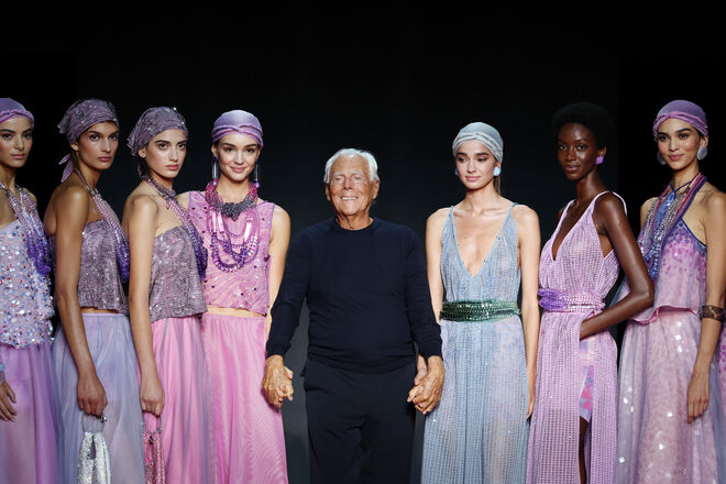Giorgio Armani na apresentação da coleção primavera/verão durante a Semana da Moda de Milão (2019)