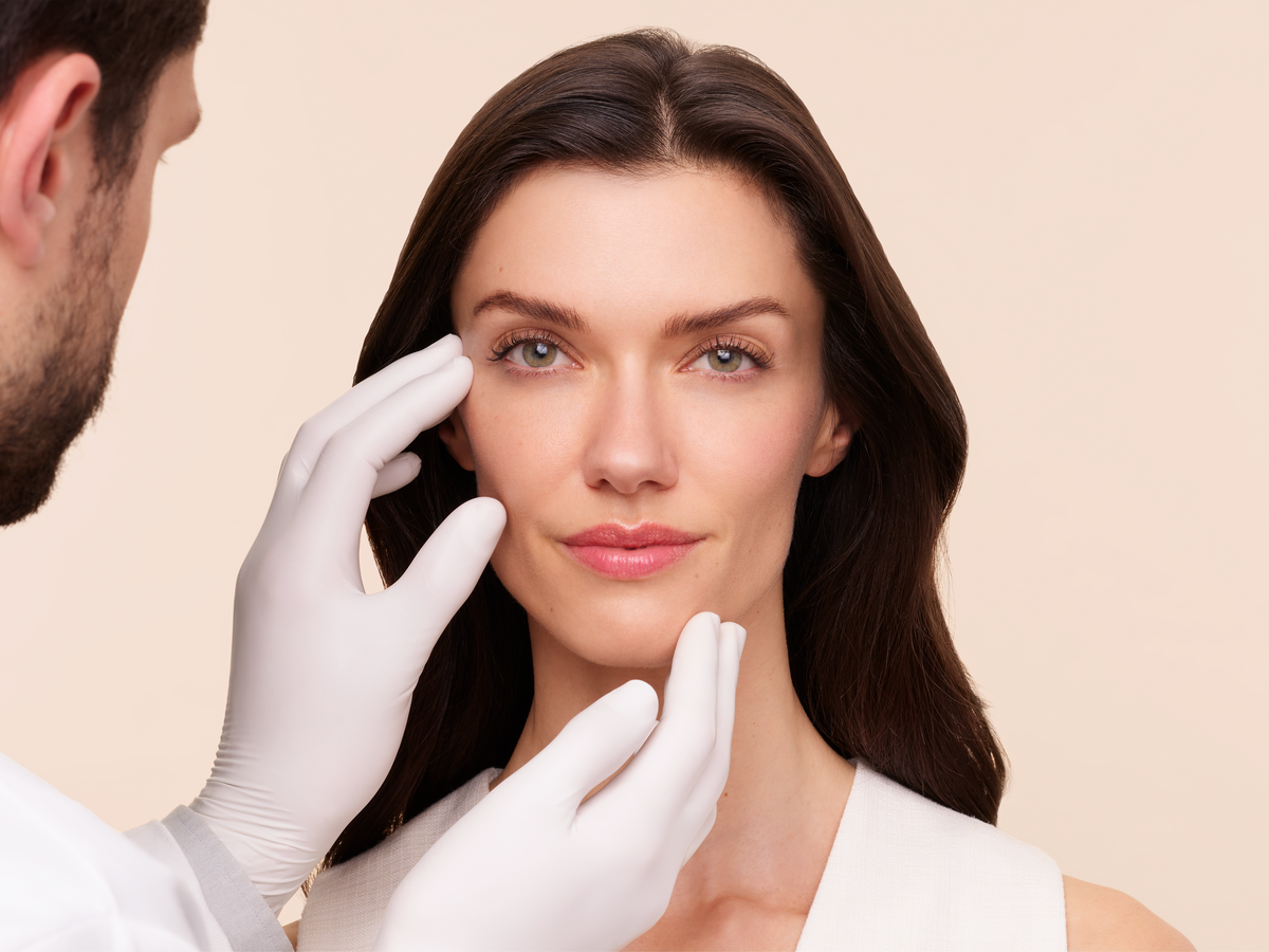 Avène apresenta Hyaluron Activ Procedure, gama para reativar a juventude celular