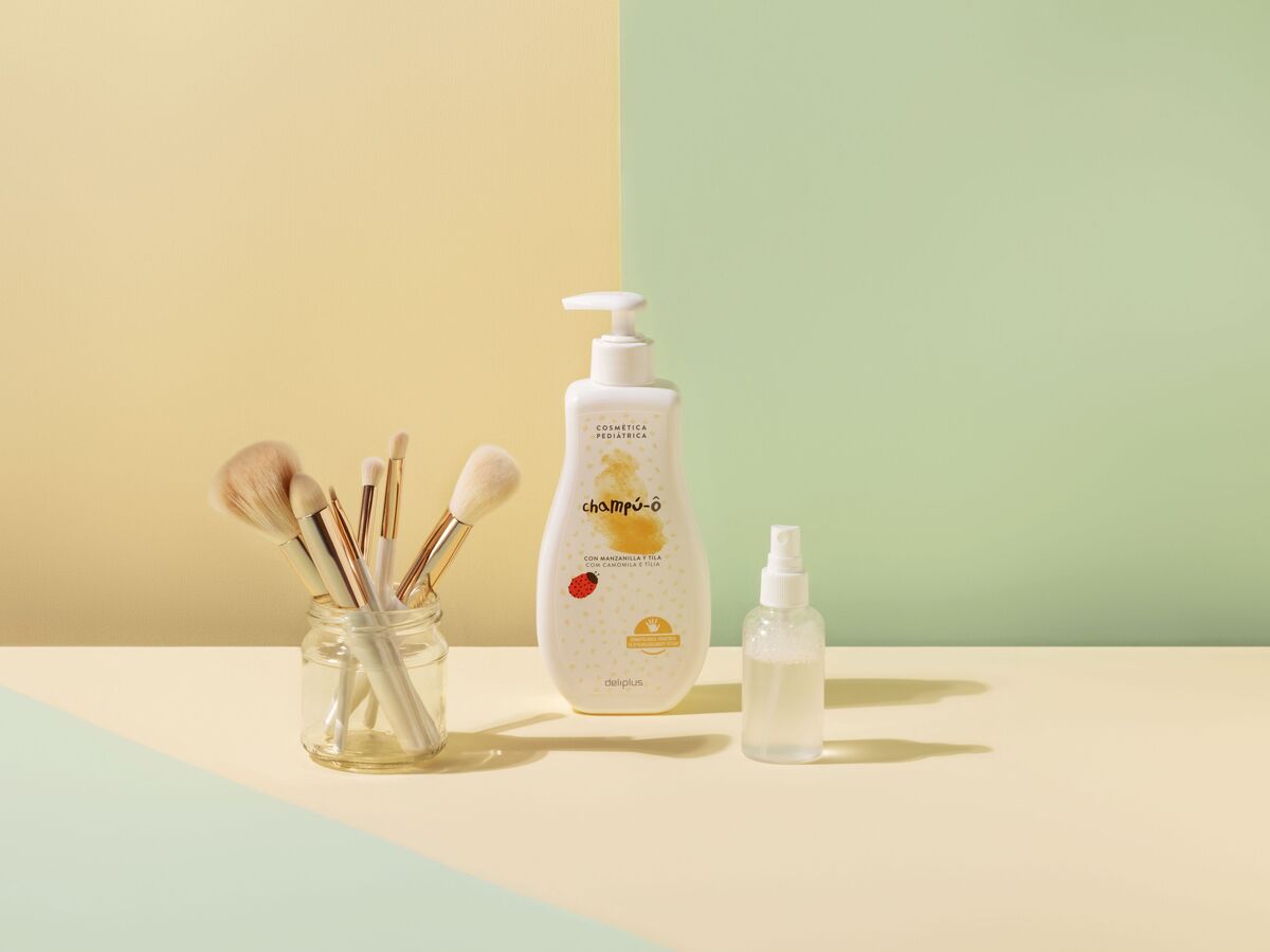 Cosmética pediátrica com camomila e tília da Deliplus para pele saudável