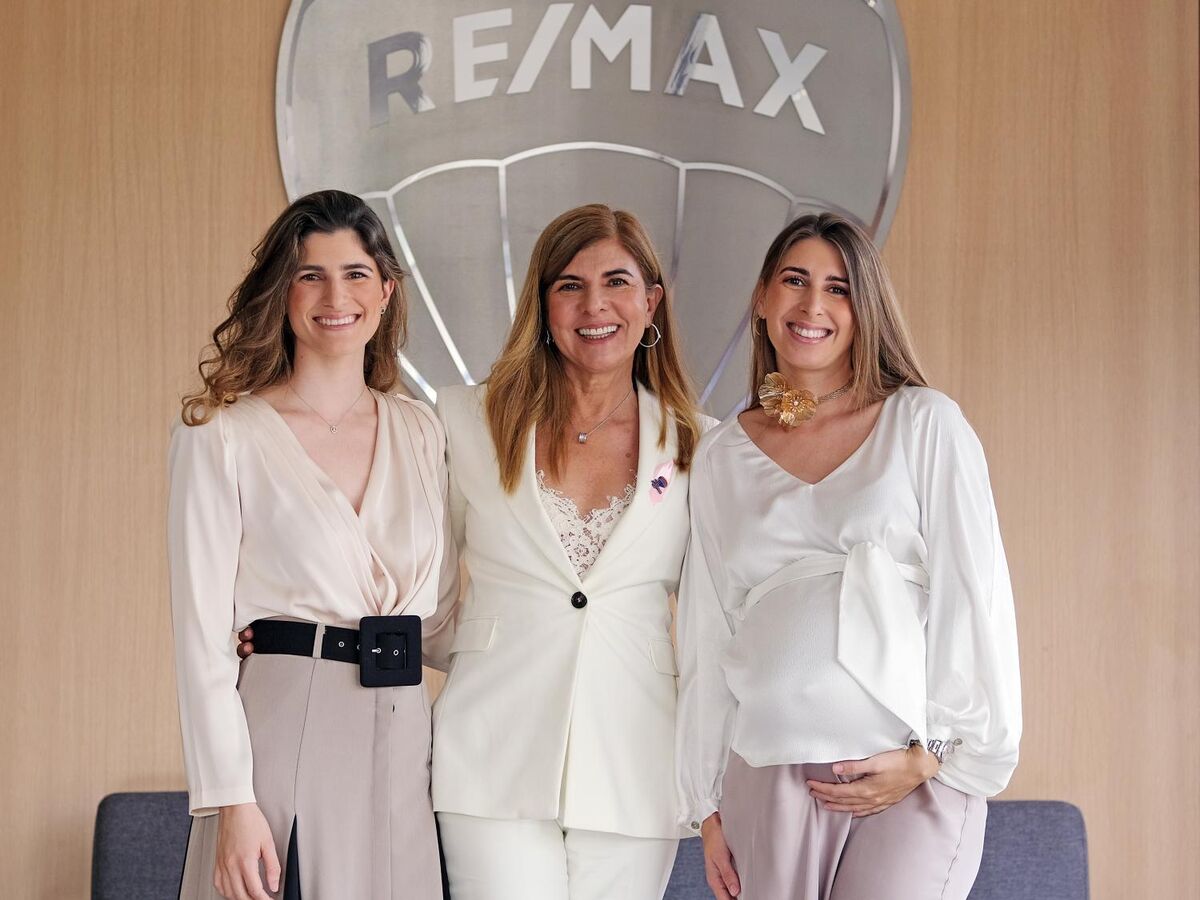 Beatriz Rubio com as filhas, Patrícia e Marta