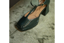 Sapatos Mary Jane da Seaside: estilo, confiança e atitude para a mulher moderna