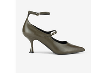 Sapatos Mary Jane da Seaside: elegância e romantismo para a estação