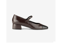 Mary Janes reinventadas equilibram romantismo e modernidade na nova coleção Seaside