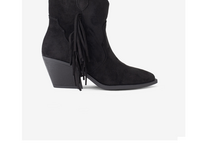 Botins de camurça pretos com franjas da Seaside: estilo e atitude para qualquer look