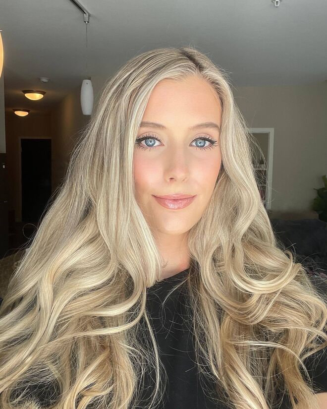 Abbey Yung explica método para cabelo saudável com produtos acessíveis