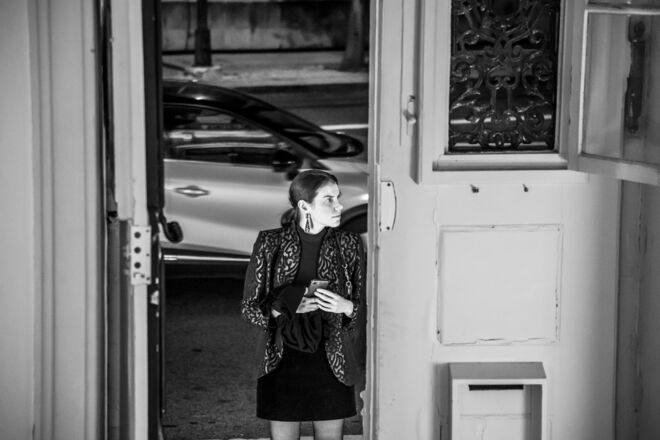 Celebração da revista Máxima com amigos e rostos do percurso, marcada por nova edição anual.