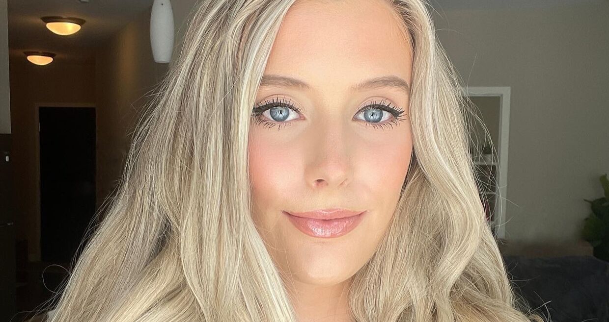 Abbey Yung explica método para cabelo saudável com produtos acessíveis