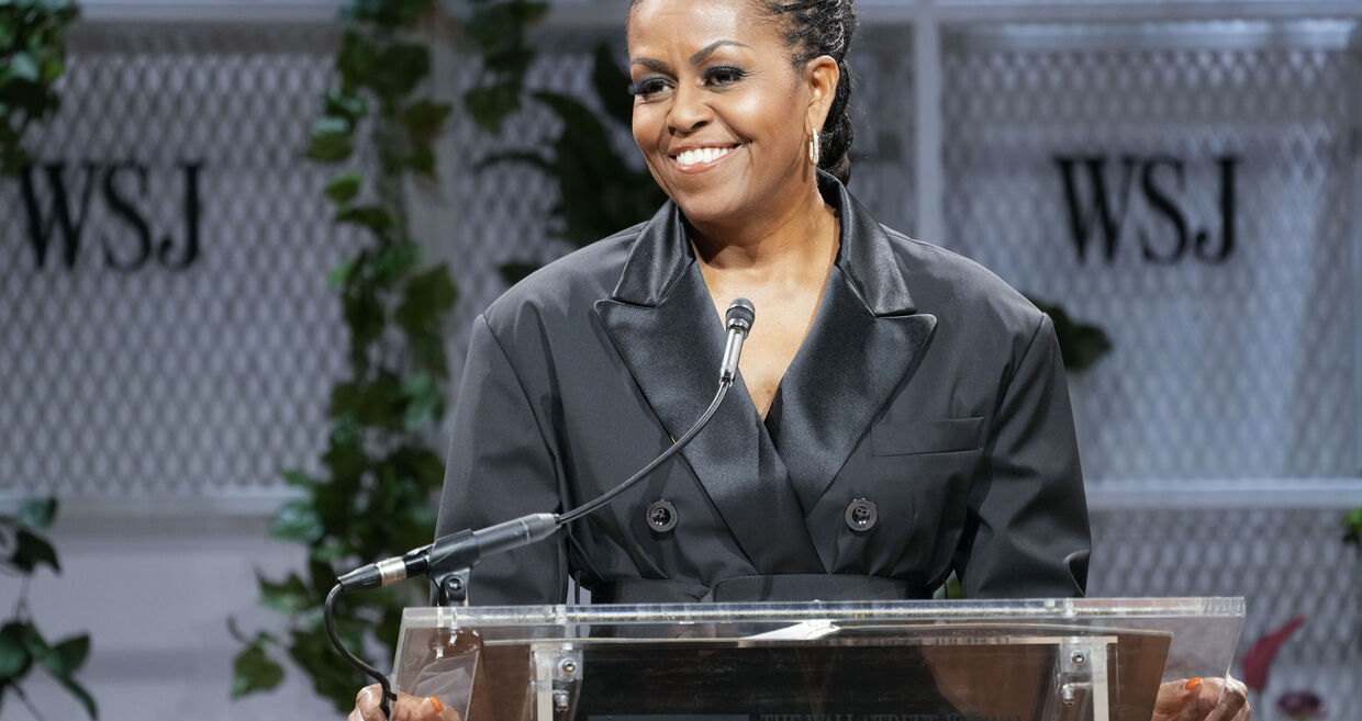 Michelle Obama fala sobre moda e poder num novo livro, "The Look"