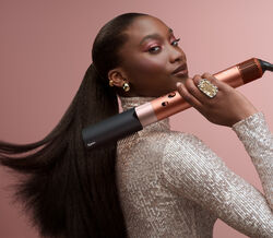 Dyson Beauty revela Amber Silk, edição limitada para cuidados capilares