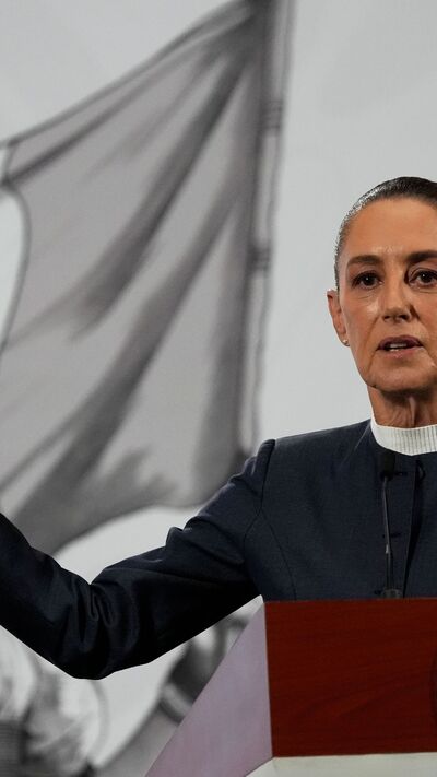 “Se isto aconteceu comigo vai acontecer com todas”: o momento em que presidente do México é assediada na rua 